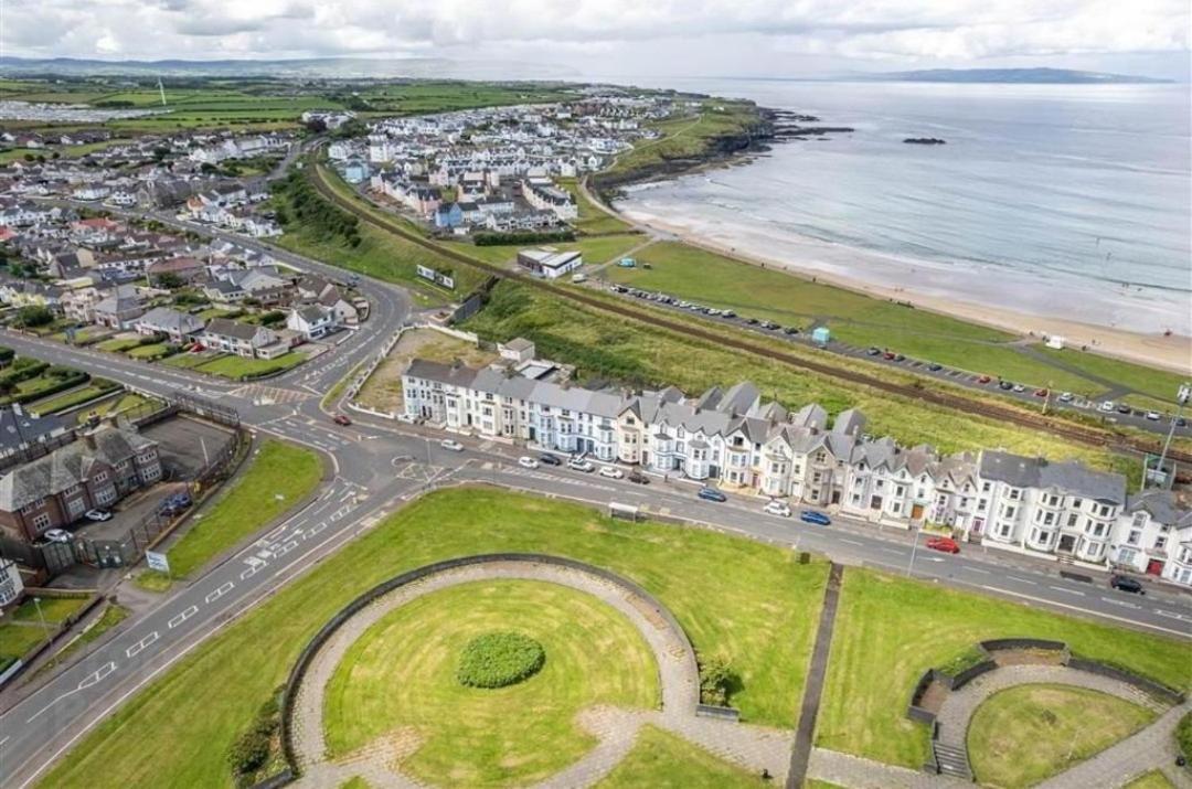 1 Dunluce Green - Portrush By The Sea Exterior photo